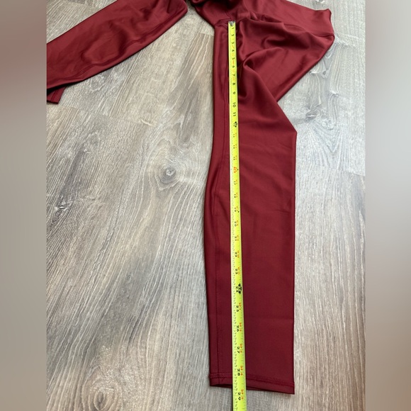 Alo Yoga High-Waist Airlift Full Length Leggings in Black Cherry Medium - Picture 9 of 12